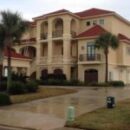 4 Amazing Advantages of Hiring a Pro to Power Wash Your Home